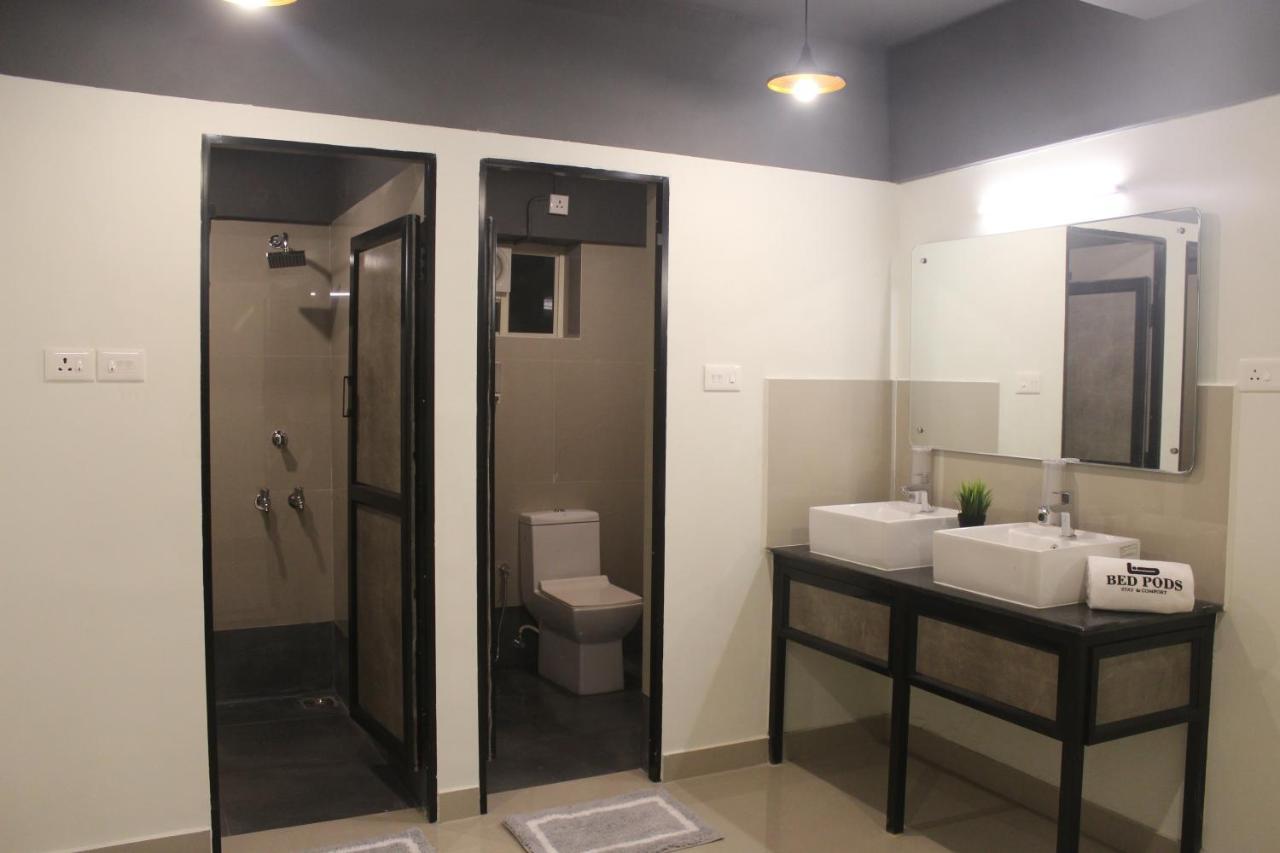 Bed Pods Hostel Thiruvananthapuram ภายนอก รูปภาพ