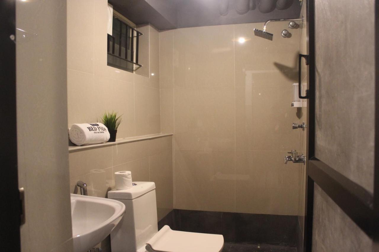 Bed Pods Hostel Thiruvananthapuram ภายนอก รูปภาพ