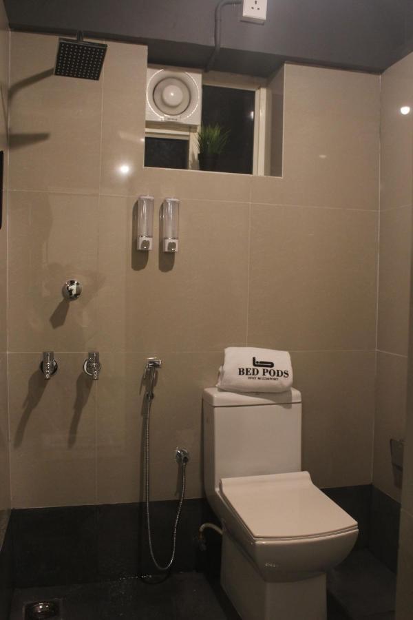 Bed Pods Hostel Thiruvananthapuram ภายนอก รูปภาพ